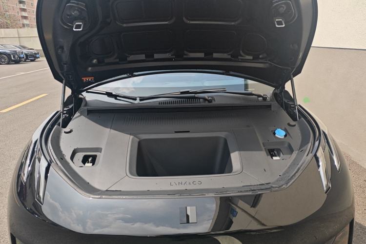 Used Lynk & Co Z20 2025 530 km Range Rear-Wheel Drive Max Engine Bay