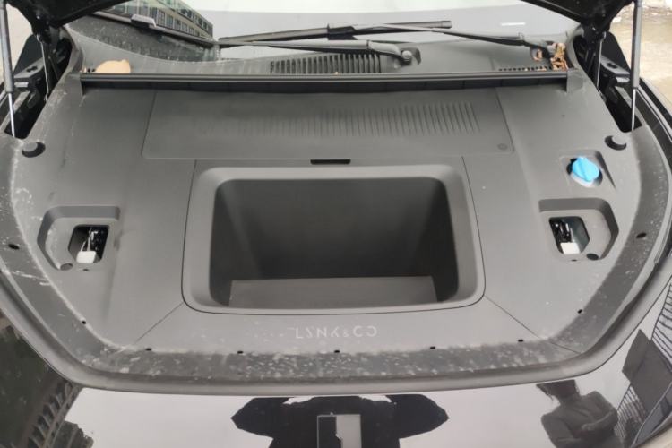 Used Lynk & Co Z20 2025 530 km Range Rear-Wheel Drive Max Engine Bay