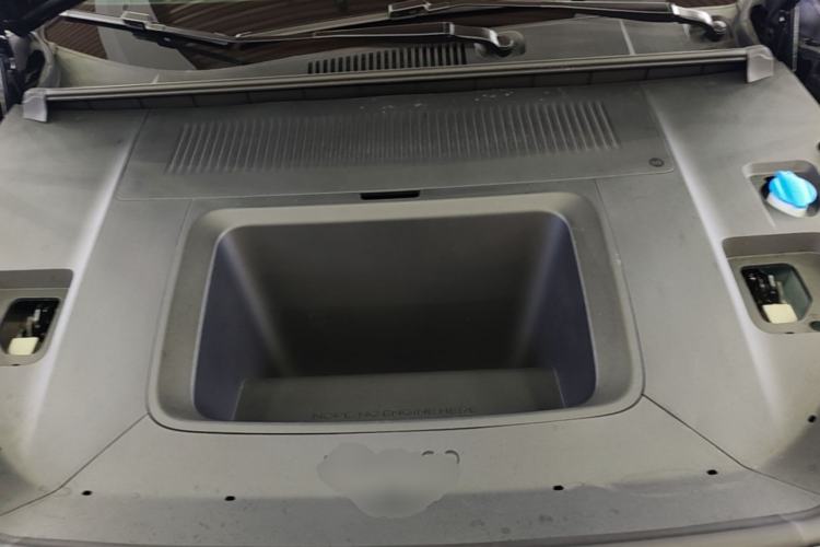 Used Lynk & Co Z20 2025 530 km Range Rear-Wheel Drive Pro Engine Bay