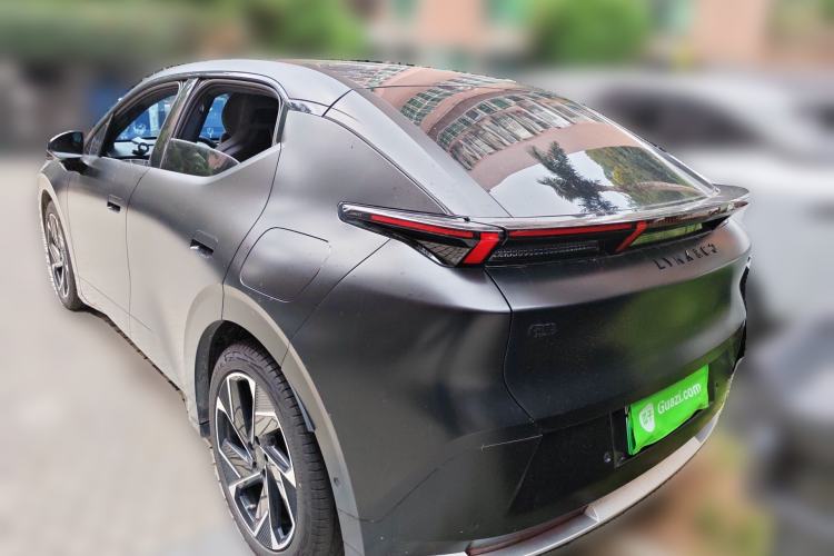 Used Lynk & Co Z20 2025 530 km Range Rear-Drive Max "Chasing the Sun" Edition Rear Left 45 Deg