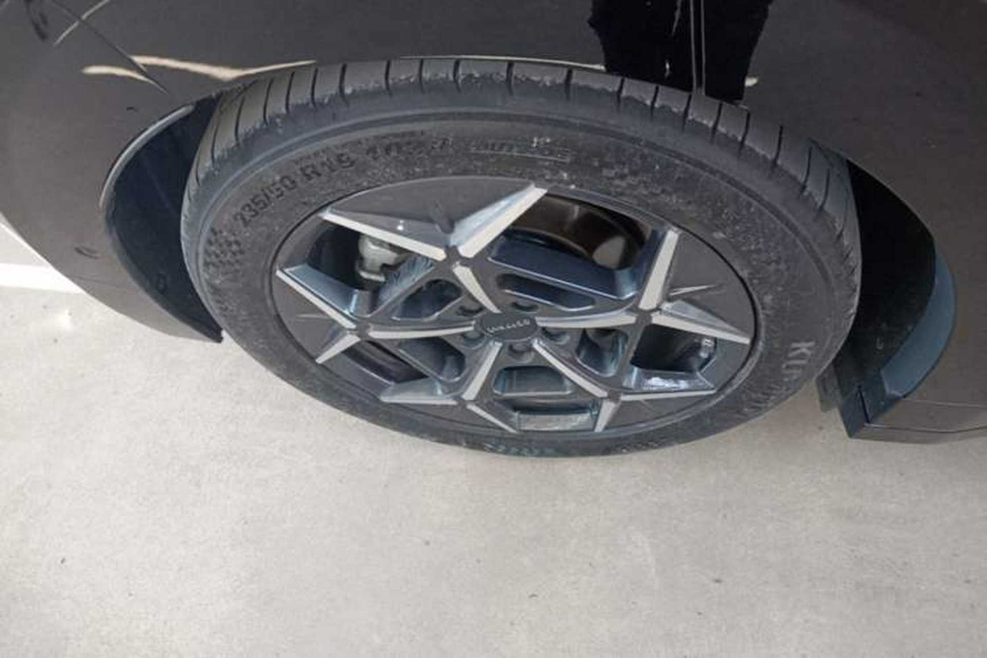 Used Lynk & Co Z20 2025 530 km Range Rear-Wheel Drive Pro Right Rear Wheel Hub