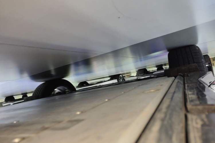 Used Lynk & Co Z20 2025 530 km Range Rear-Wheel Drive Pro Right Side Sill