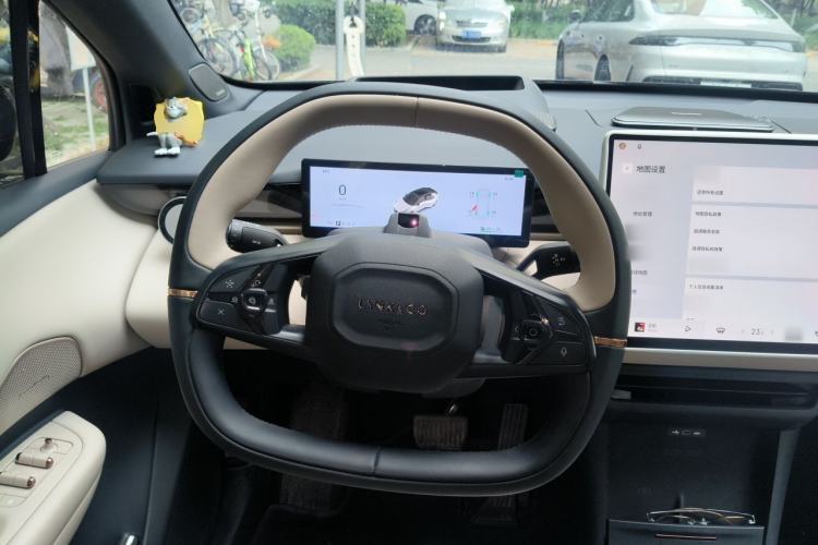 Used Lynk & Co Z20 2025 530 km Range Rear-Wheel Drive Max Steering Wheel