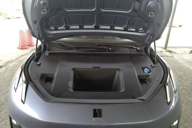 Used Lynk & Co Z20 2025 530 km Range Rear-Wheel Drive Pro Engine Bay