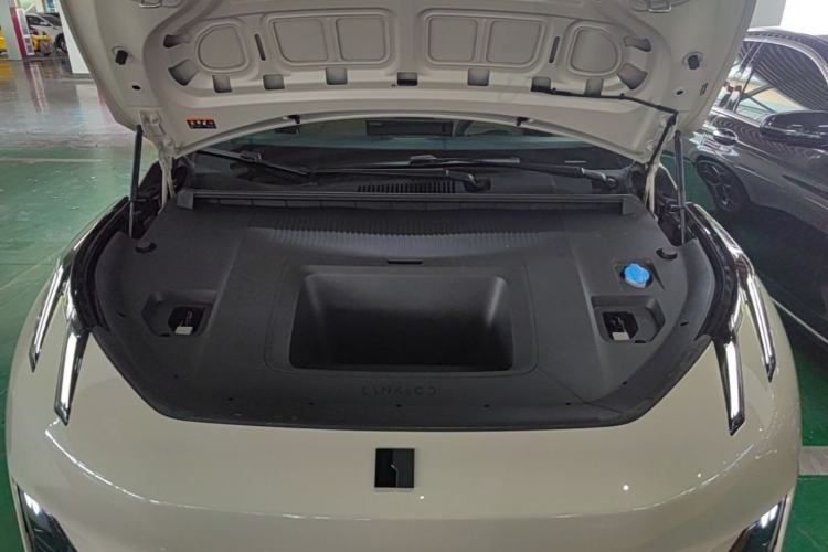 Used Lynk & Co Z20 2025 530 km Range Rear-Wheel Drive Pro Engine Bay