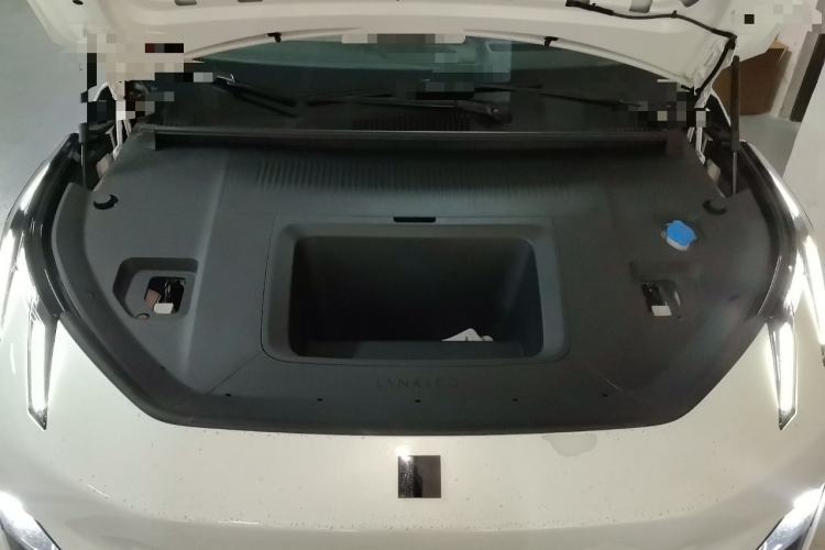 Used Lynk & Co Z20 2025 530 km Range Rear-Wheel Drive Max Engine Bay