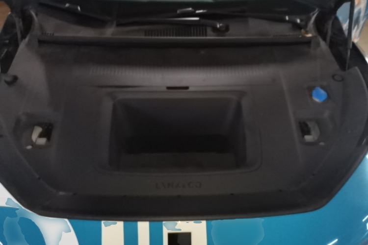 Used Lynk & Co Z20 2025 530 km Range Rear-Wheel Drive Max Engine Bay