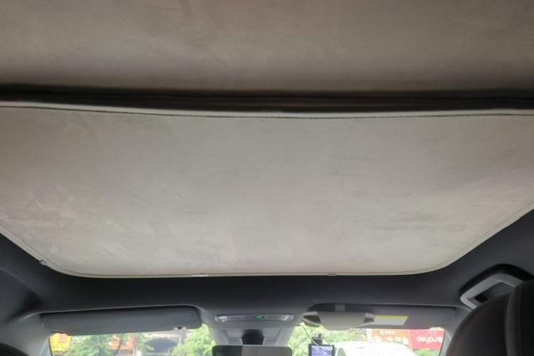 Used Lynk & Co Z20 2025 530 km Range Rear-Wheel Drive Pro Headliner