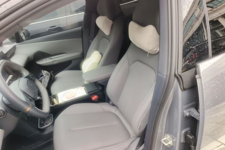 Used Lynk & Co Z20 2025 530 km Range Rear-Wheel Drive Pro Left Front Seat