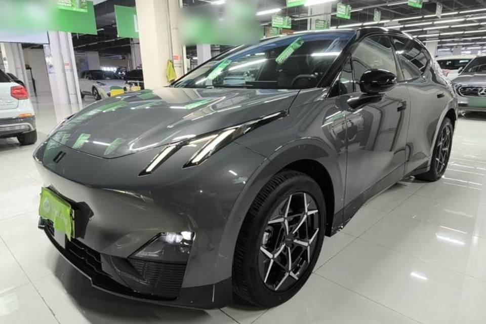 Lynk & Co Z20 2025