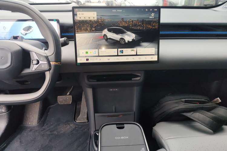 Used Lynk & Co Z20 2025 530 km Range Rear-Wheel Drive Max Audio And AC Panel