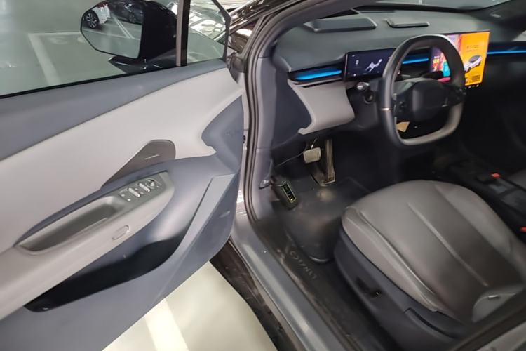 Used Lynk & Co Z20 2025 530 km Range Rear-Wheel Drive Max Driver Seat