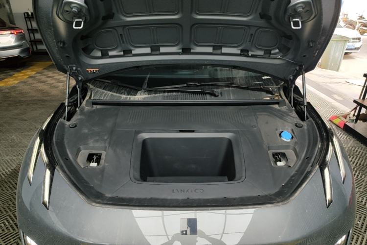 Used Lynk & Co Z20 2025 530 km Range Rear-Wheel Drive Max Engine Bay