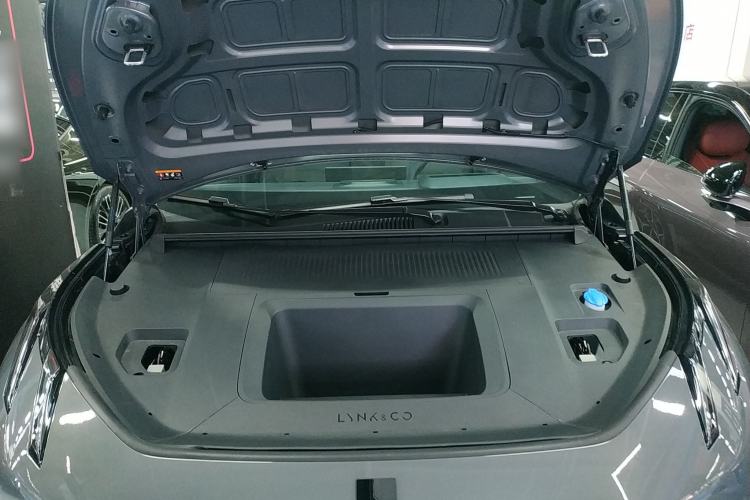 Used Lynk & Co Z20 2025 530 km Range Rear-Wheel Drive Max Engine Bay
