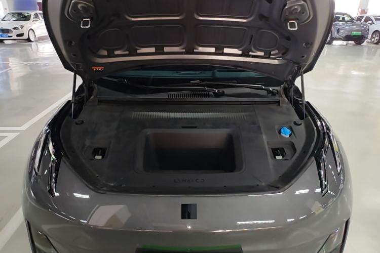 Used Lynk & Co Z20 2025 530 km Range Rear-Wheel Drive Max Engine Bay