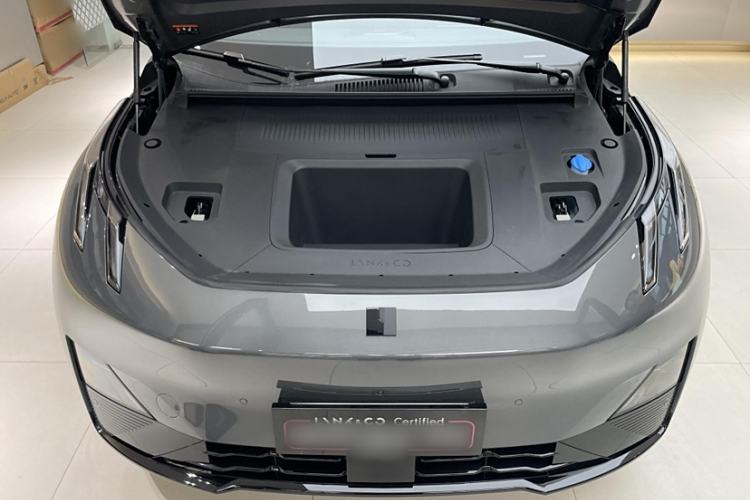 Used Lynk & Co Z20 2025 530 km Range Rear-Wheel Drive Max Engine Bay
