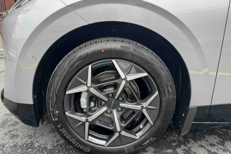 Used Lynk & Co Z20 2025 530 km Range Rear-Wheel Drive Max Exterior 3
