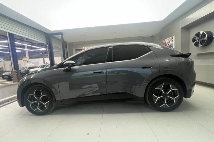 Used Lynk & Co Z20 2025 530 km Range Rear-Wheel Drive Max Exterior 3