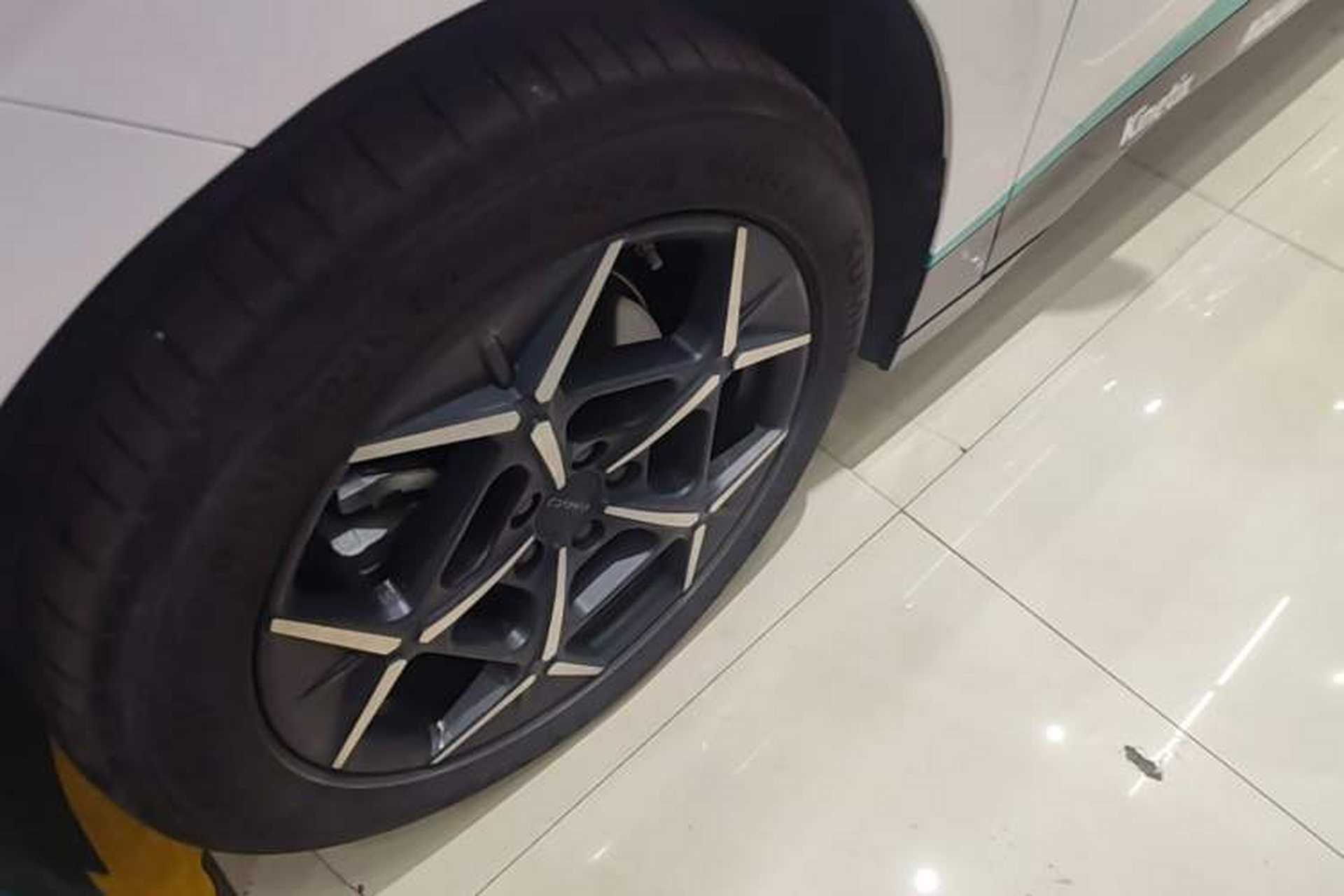 Used Lynk & Co Z20 2025 530 km Range Rear-Wheel Drive Pro Exterior 4