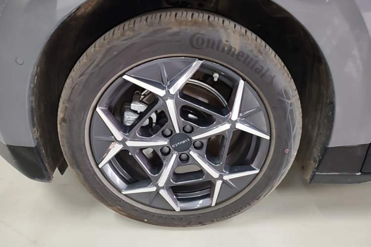Used Lynk & Co Z20 2025 530 km Range Rear-Wheel Drive Max Exterior 4