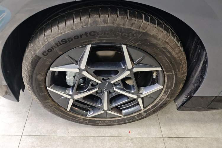 Used Lynk & Co Z20 2025 530 km Range Rear-Wheel Drive Max Exterior 7
