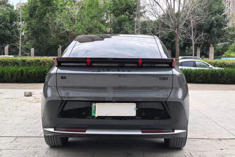 Used Lynk & Co Z20 2025 530 km Range Rear-Wheel Drive Pro Exterior 7