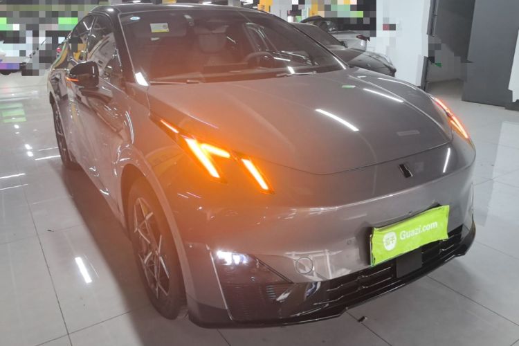 Used Lynk & Co Z20 2025 530 km Range Rear-Wheel Drive Pro Front Right 45 Deg