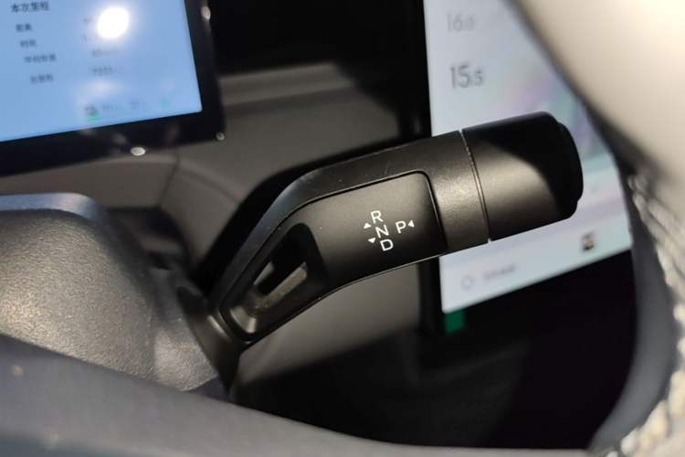 Used Lynk & Co Z20 2025 530 km Range Rear-Wheel Drive Max Gear Lever