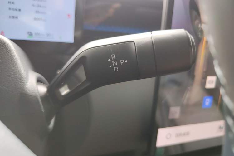 Used Lynk & Co Z20 2025 530 km Range Rear-Wheel Drive Max Gear Lever