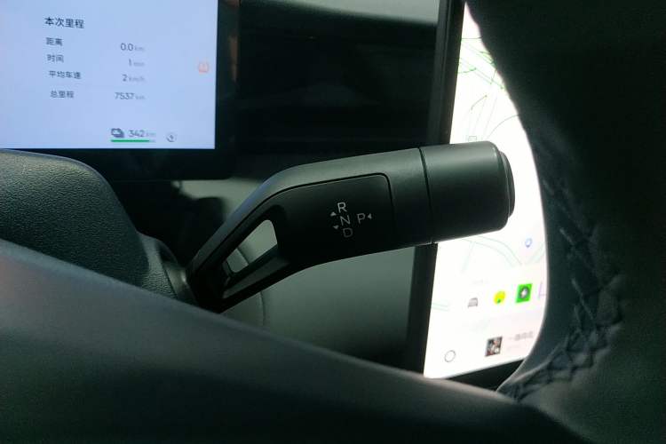 Used Lynk & Co Z20 2025 530 km Range Rear-Wheel Drive Max Gear Lever
