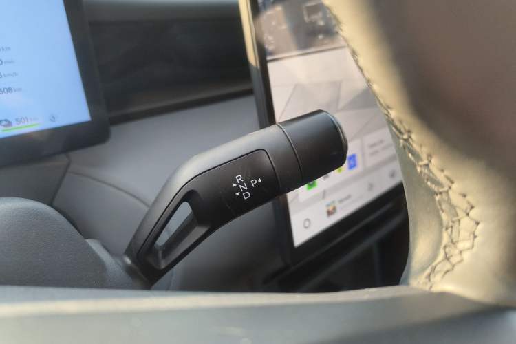 Used Lynk & Co Z20 2025 530 km Range Rear-Wheel Drive Max Gear Lever