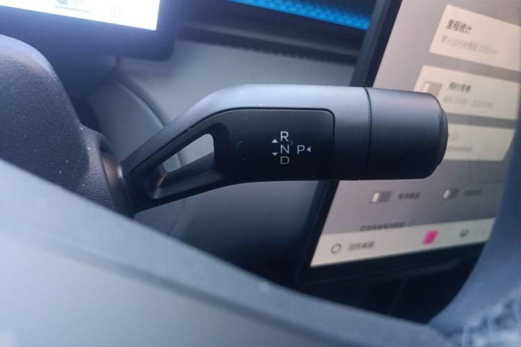 Used Lynk & Co Z20 2025 530 km Range Rear-Wheel Drive Max Gear Lever