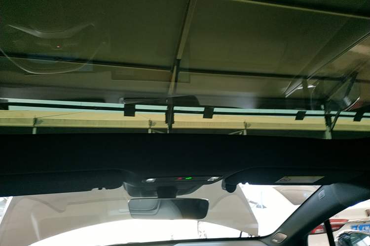Used Lynk & Co Z20 2025 530 km Range Rear-Wheel Drive Max Headliner