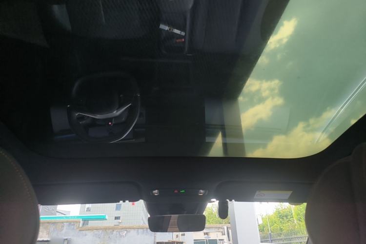 Used Lynk & Co Z20 2025 530 km Range Rear-Wheel Drive Max Headliner