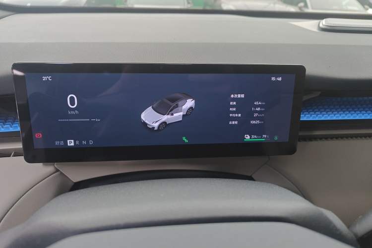 Used Lynk & Co Z20 2025 530 km Range Rear-Wheel Drive Pro Instrument Cluster