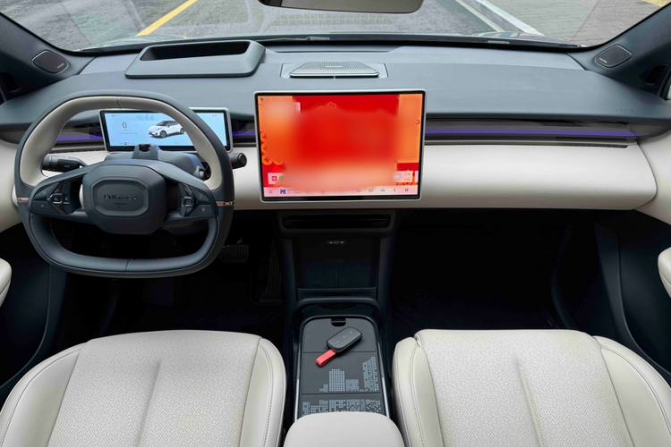 Used Lynk & Co Z20 2025 530 km Range Rear-Wheel Drive Max Interior 5