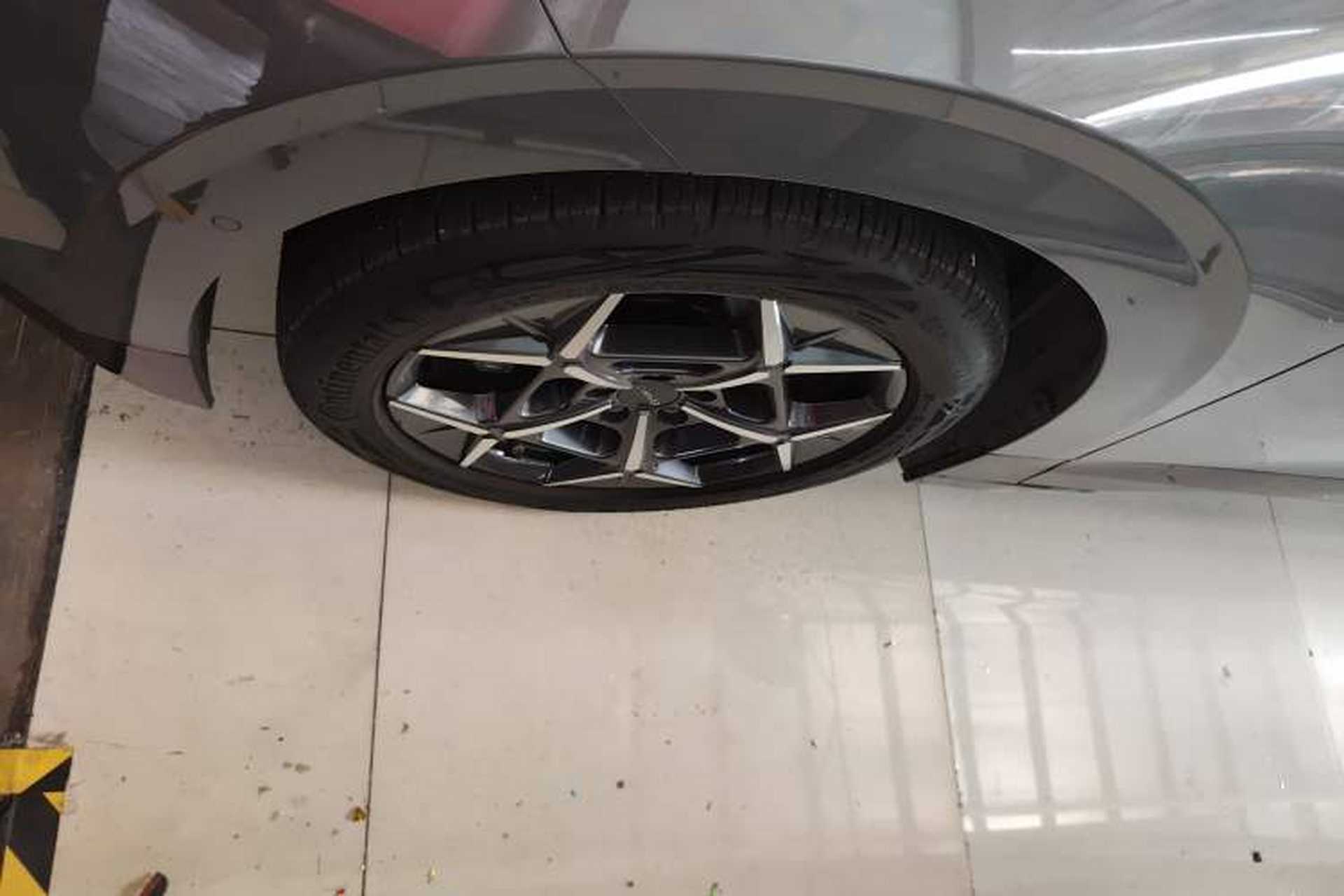 Used Lynk & Co Z20 2025 530 km Range Rear-Wheel Drive Max Left Front Wheel Hub