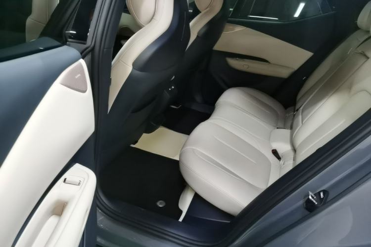 Used Lynk & Co Z20 2025 530 km Range Rear-Wheel Drive Pro Left Rear Seat