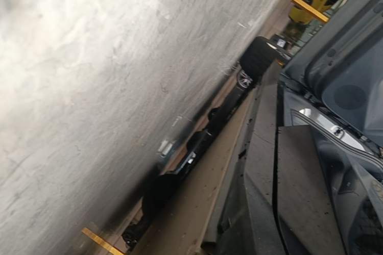 Used Lynk & Co Z20 2025 530 km Range Rear-Wheel Drive Max Left Side Sill