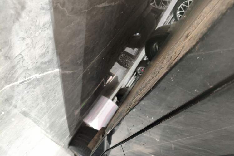Used Lynk & Co Z20 2025 530 km Range Rear-Wheel Drive Pro Left Side Sill