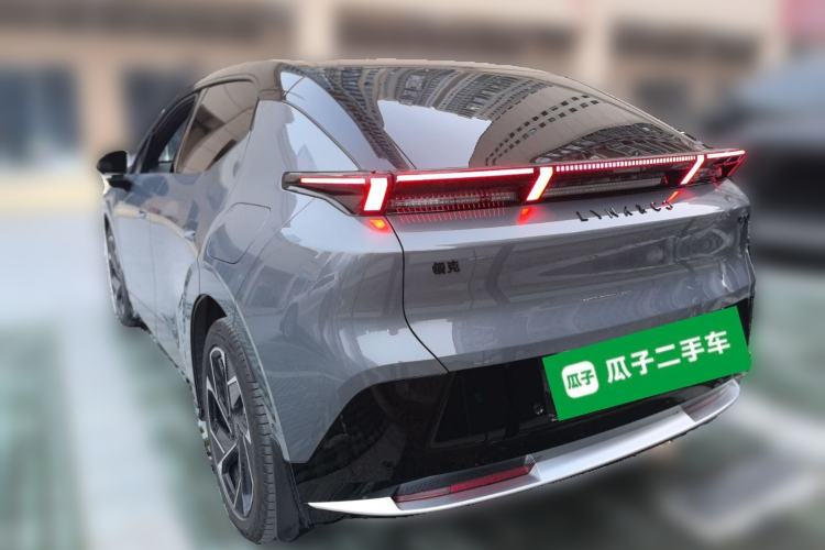 Used Lynk & Co Z20 2025 530 km Range Rear-Drive Max "Chasing the Sun" Edition Rear Left 45 Deg