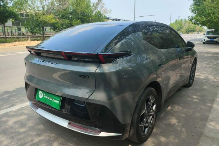 Used Lynk & Co Z20 2025 530 km Range Rear-Wheel Drive Pro Rear Right 45 Deg