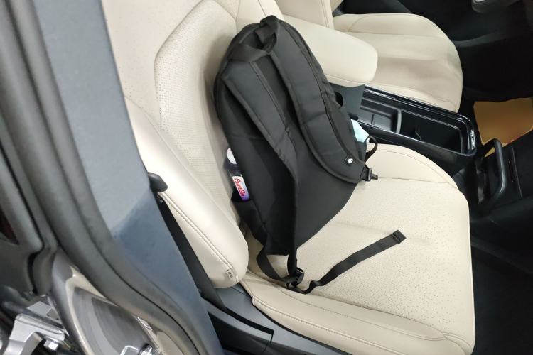 Used Lynk & Co Z20 2025 530 km Range Rear-Wheel Drive Max Right Front Seat