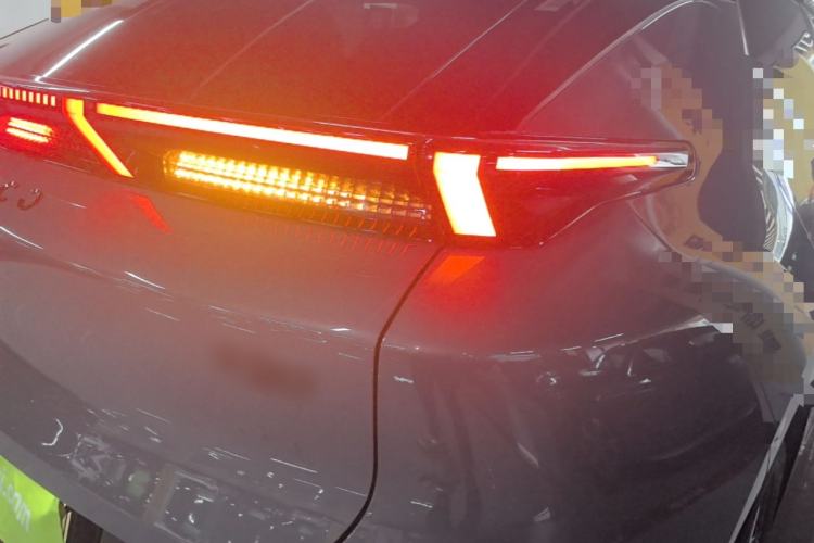 Used Lynk & Co Z20 2025 530 km Range Rear-Wheel Drive Pro Right Rear Taillight