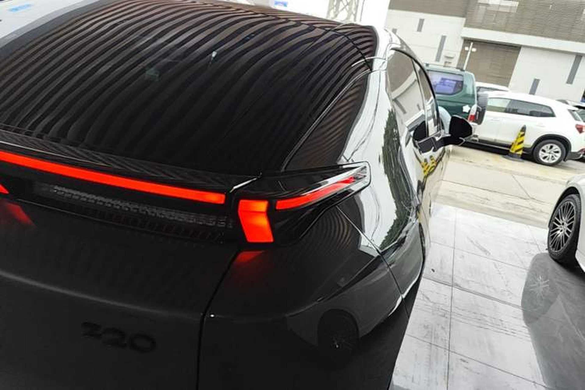 Used Lynk & Co Z20 2025 530 km Range Rear-Wheel Drive Max Right Rear Taillight