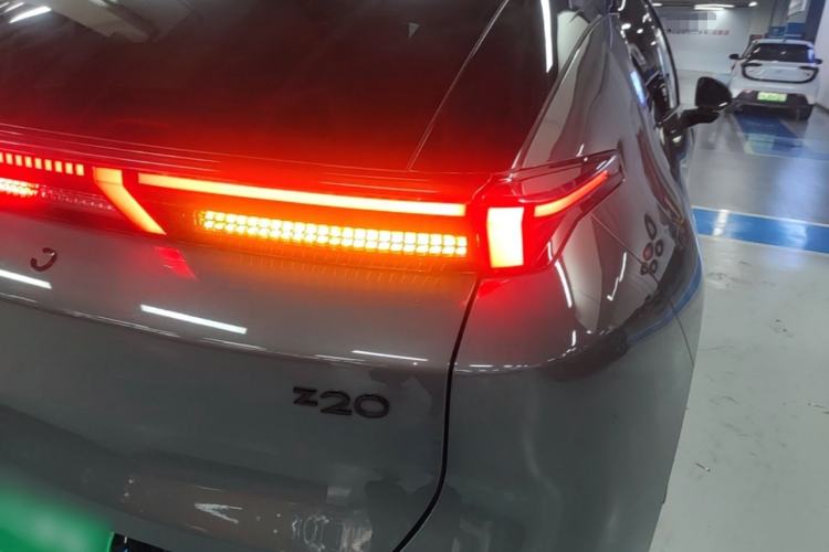 Used Lynk & Co Z20 2025 530 km Range Rear-Wheel Drive Max Right Rear Taillight