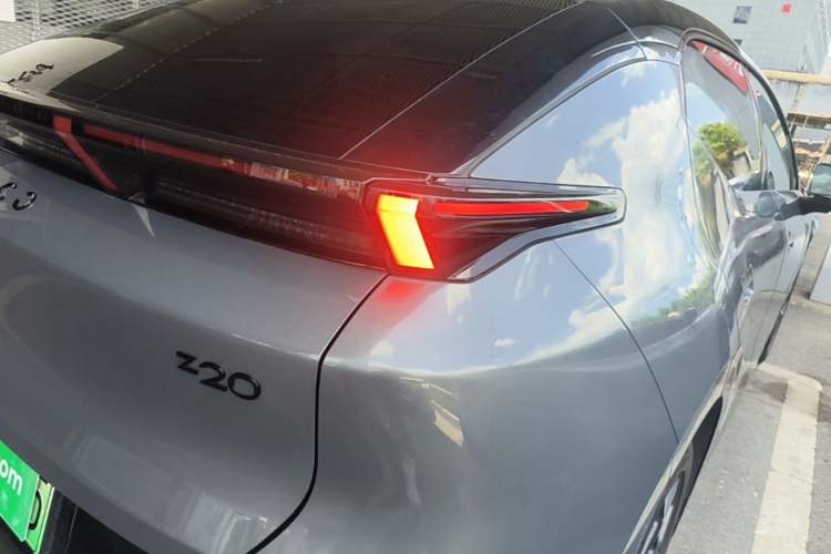 Used Lynk & Co Z20 2025 530 km Range Rear-Wheel Drive Max Right Rear Taillight
