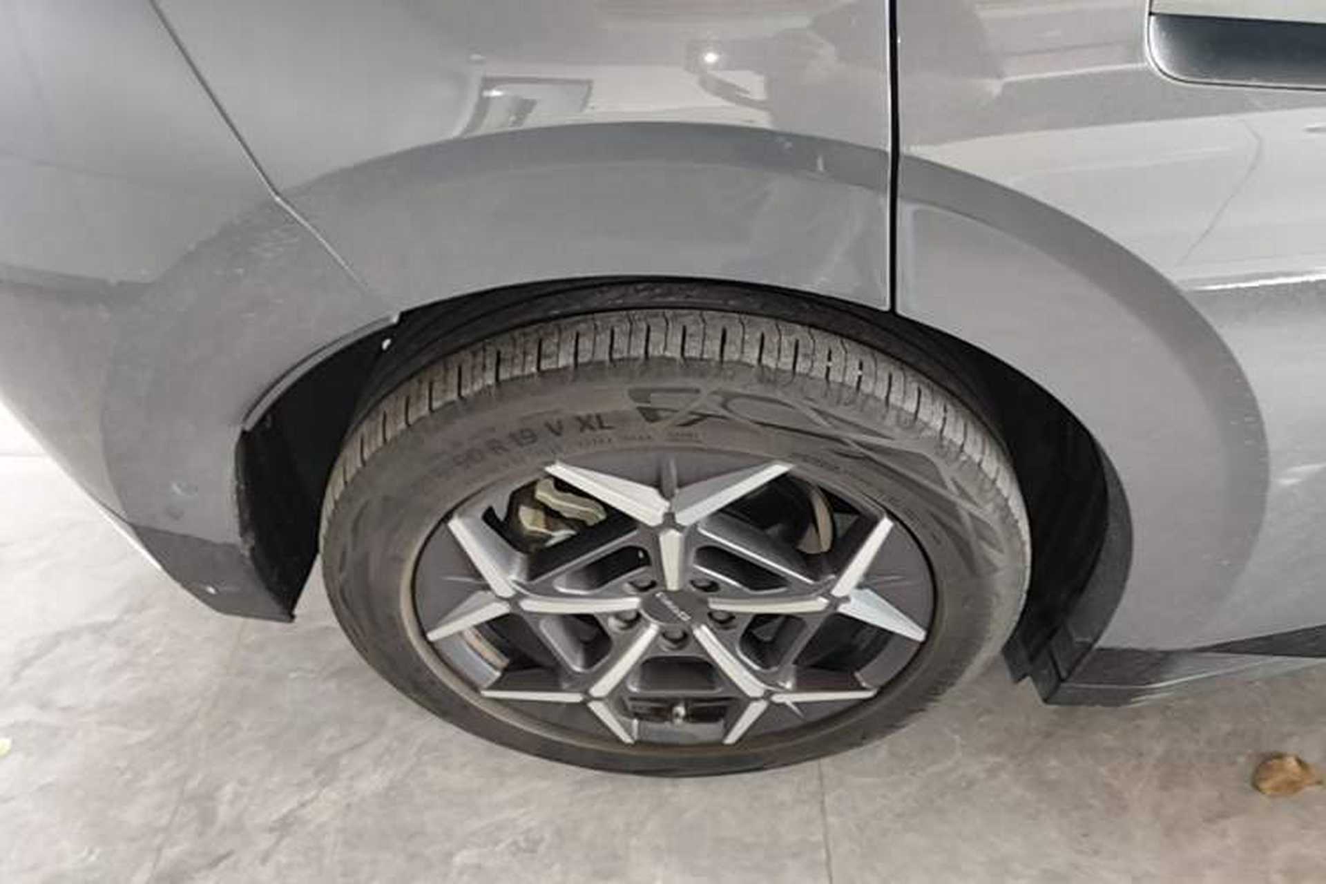 Used Lynk & Co Z20 2025 530 km Range Rear-Wheel Drive Max Right Rear Wheel Hub