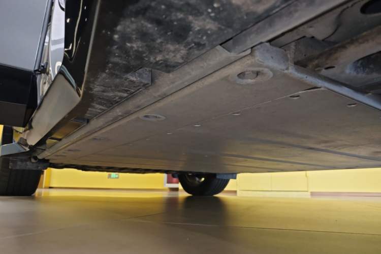Used Lynk & Co Z20 2025 530 km Range Rear-Wheel Drive Pro Right Side Sill