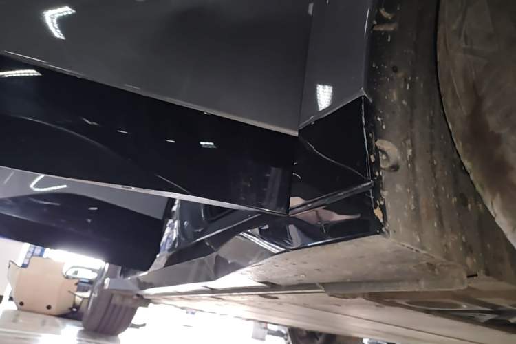 Used Lynk & Co Z20 2025 530 km Range Rear-Wheel Drive Max Right Side Sill
